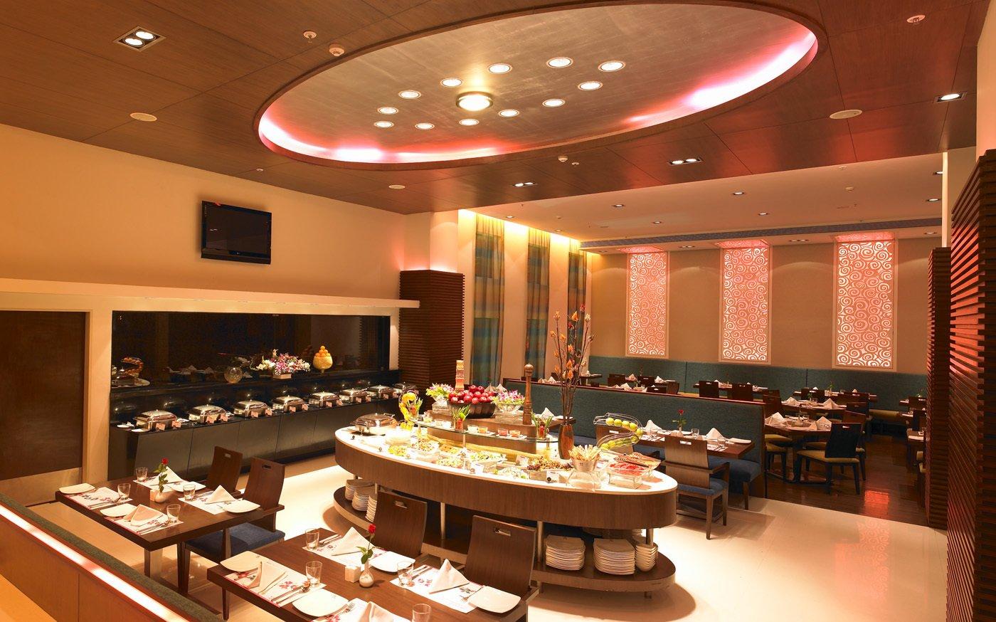 Hotel Royal Orchid Golden Suites,Pune, India,होटल रॉयल आर्किड गोल्डन ,हॉटेल  रॉयल ऑर्किड गोल्डन - YouTube